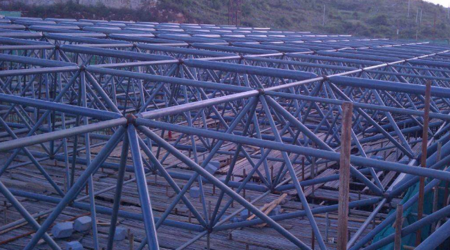 梧州概述网架加工中对钢材的质量的过细恳求